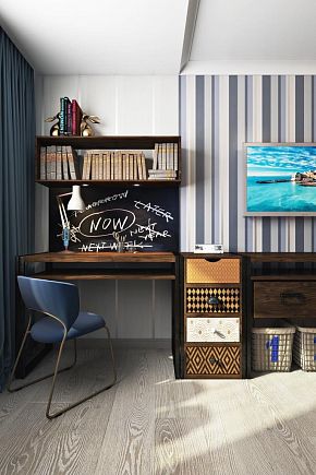 Письменный стол