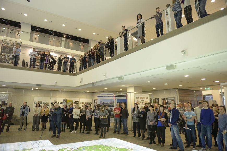 Роман Леонидов слева и Эрик Валеев справа